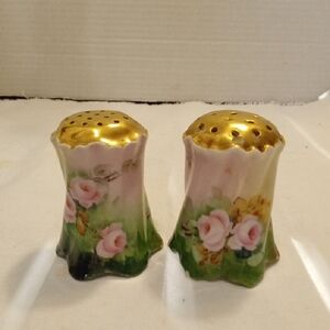 RC Versailles Rosenthal  Pink Rose Porcelain Salt and Pepper Shakers Gold Tops